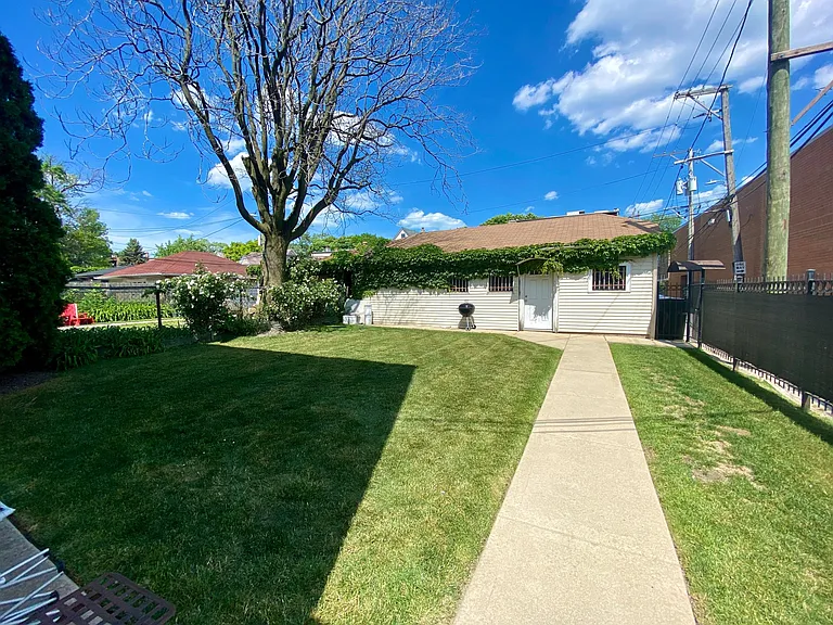 2415 N Kimball Ave #G — Photo 12