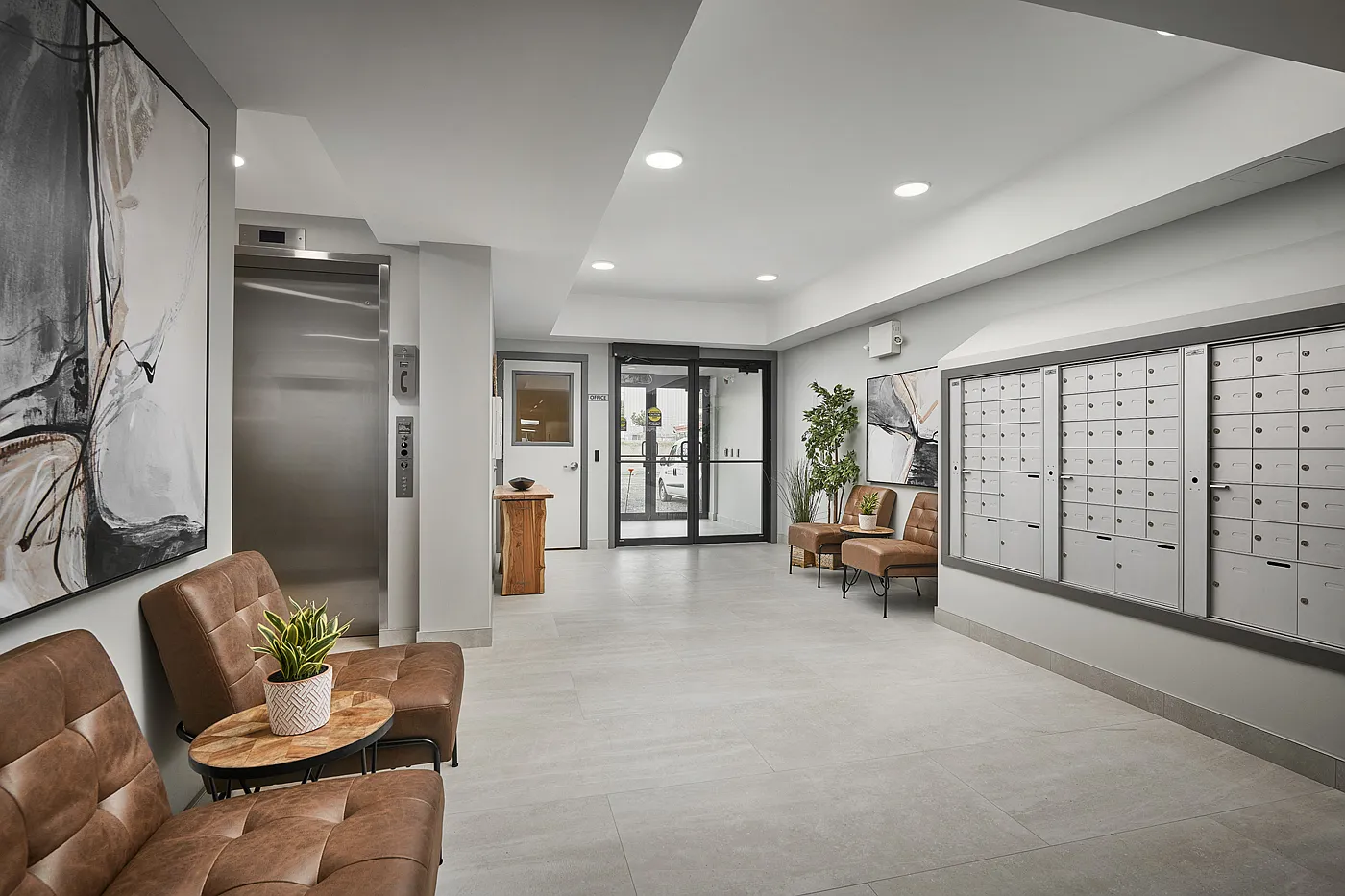 Monarch Apartments — Photo 4