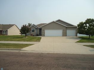 4324 43rd St S, Fargo, ND 58104