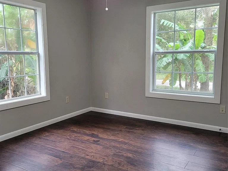 822 Retama St — Photo 16