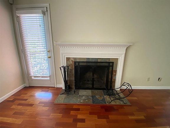 5th image of 445 Clara Ave APT 23