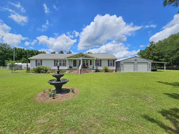 2983 King Rd, Manning, SC 29102