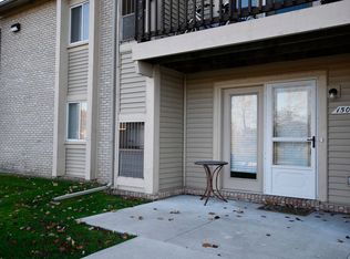 15054 Riverside Dr, Sterling Heights, MI 48313