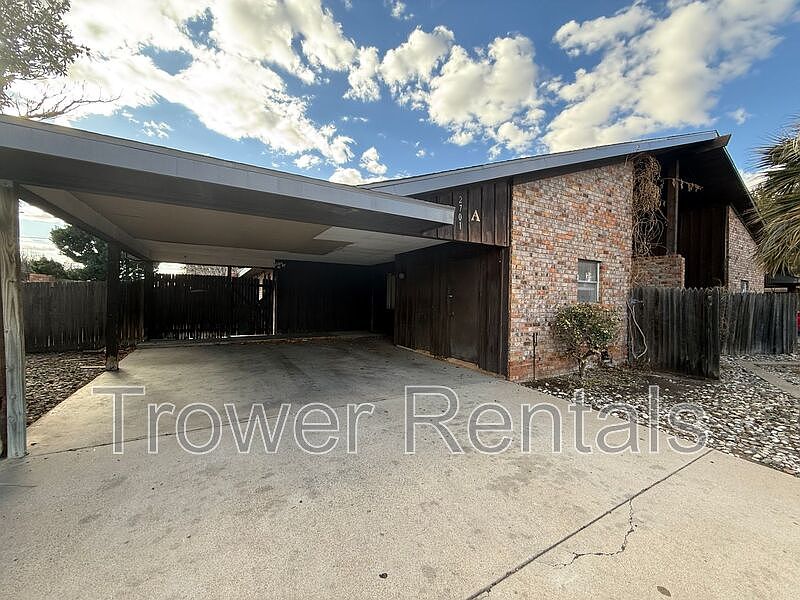 1st image of 2-2701 Pagewood Ave