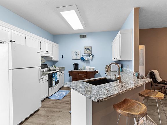 5th image of 1356 Glenns Bay Rd. #D-103