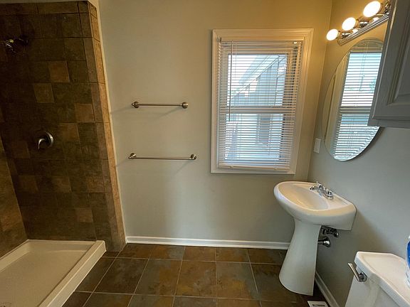 5th image of 4806 S 51st St