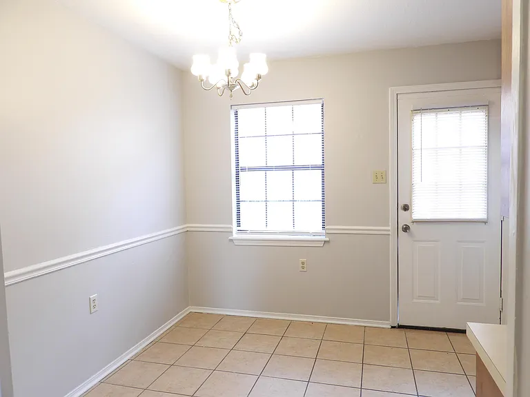 130 Magnolia Dr #16 — Photo 11