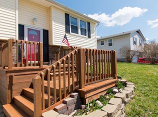 242 Porter Dr, Englewood, OH