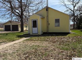 215 1st St, Utica, NE 68456