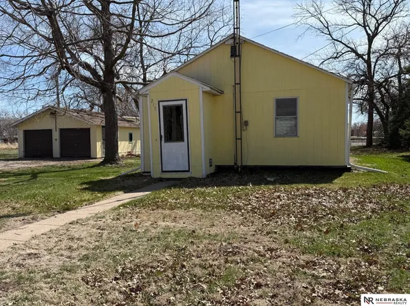 215 1st St, Utica, NE 68456