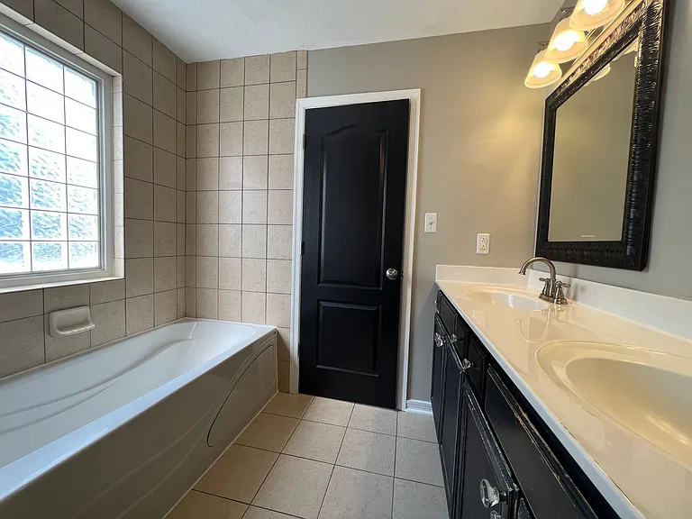 3705 Pendleton Ave — Photo 21
