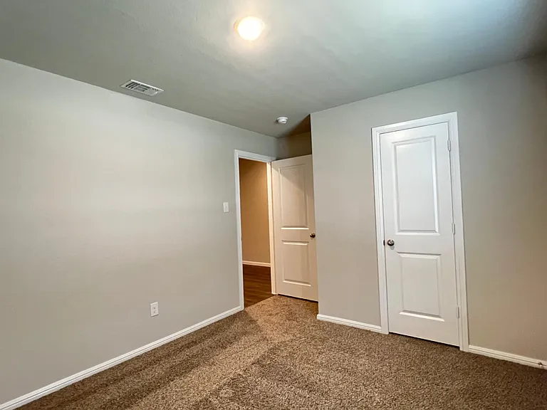 1416 Dillard Creek Dr — Photo 19