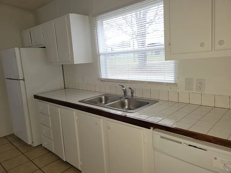 596 Trollingwood Hawfields Rd — Photo 16