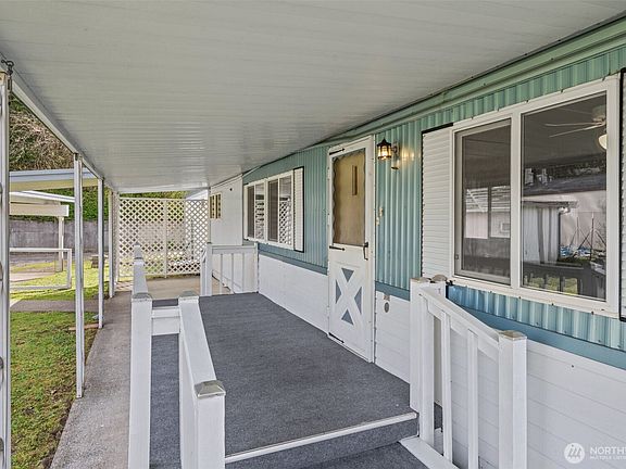 3rd image of 930 Trosper Road SW #33