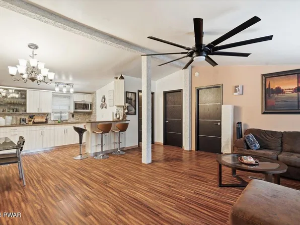 115 Teak Dr, Greentown, PA 18426