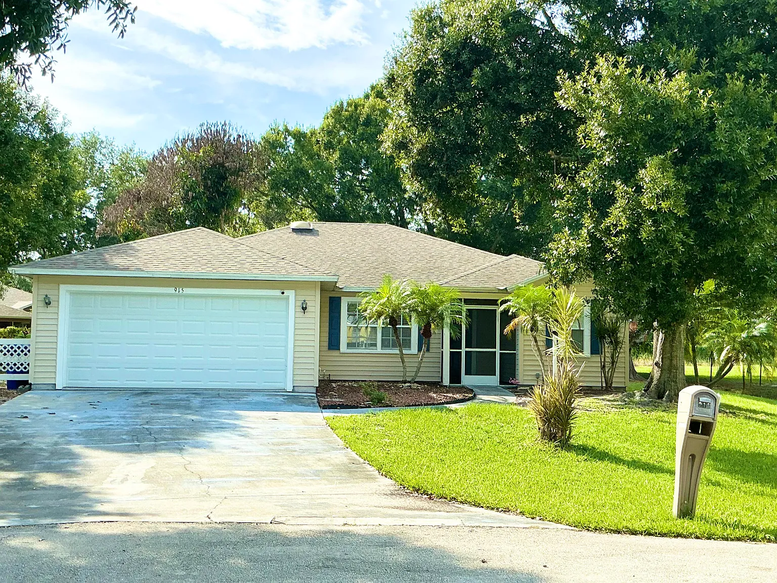 3 bed, 2.0 bath, 1340 sqft, $2,500 — Photo 1