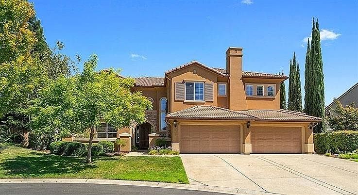1st image of 607 Calabria Ct