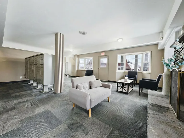 Montelena Apartments — Photo 15