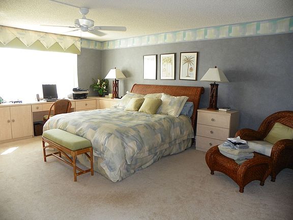3rd image of 3400 N Ocean Dr APT 1202