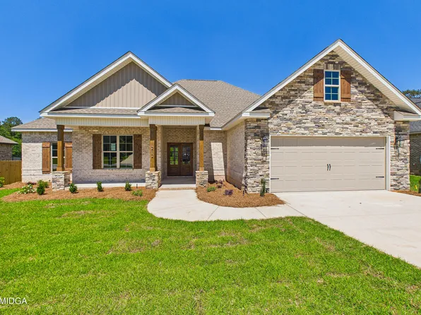 212 Golden Chestnut Bnd, Bonaire, GA 31005