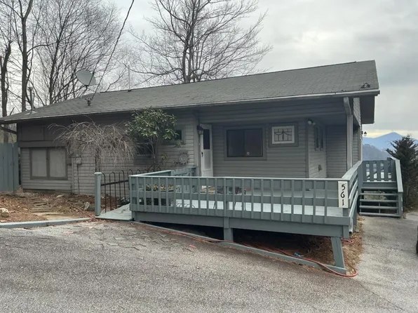 561 Knight Rd, Saluda, NC 28773