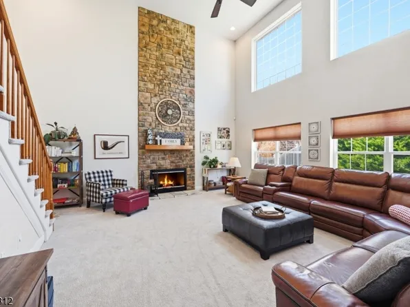 654 Skyline Dr, Jefferson Twp., NJ 07849