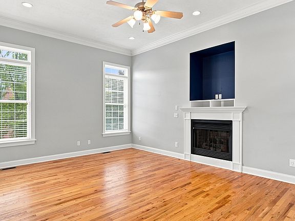 3rd image of 6932 Doral Dr