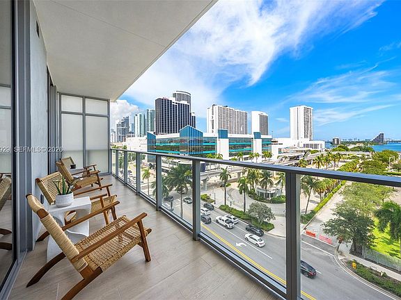 5th image of 1400 Biscayne Blvd #609