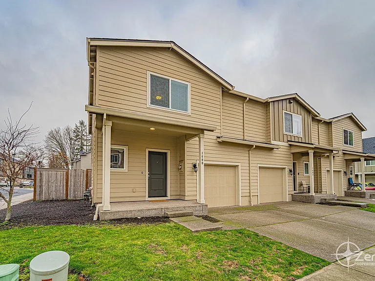 1400 NE 85th Way — Photo 3