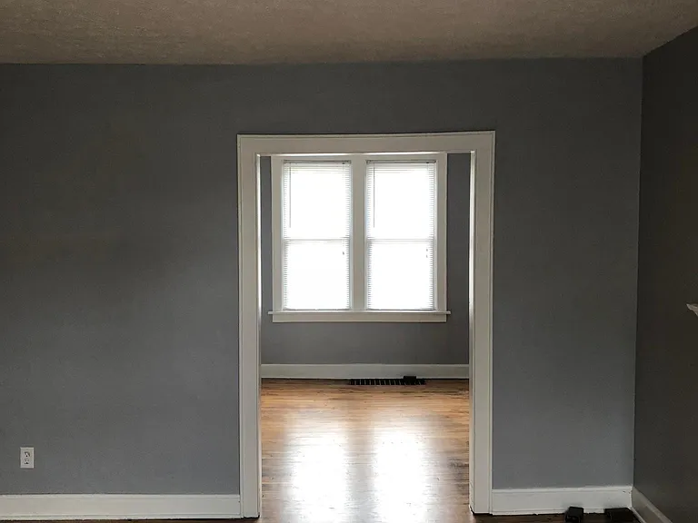 196 Dana Ave — Photo 5