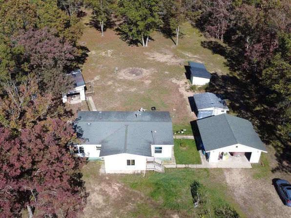 5216 W 52nd St, Baldwin, MI 49304
