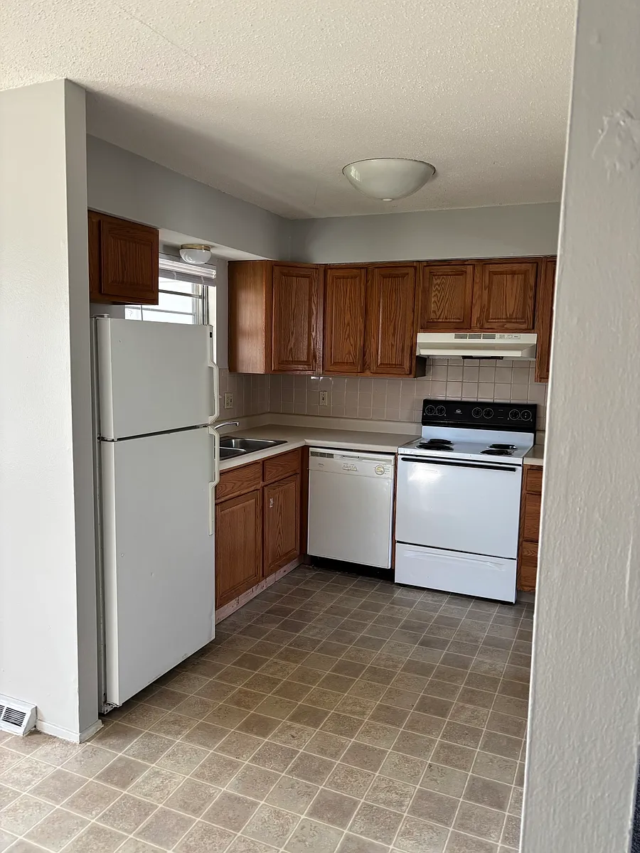 Building Photo - 6 Regency Ct #6