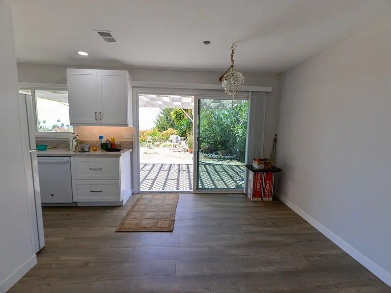 215 Calle Dorado — Photo 4