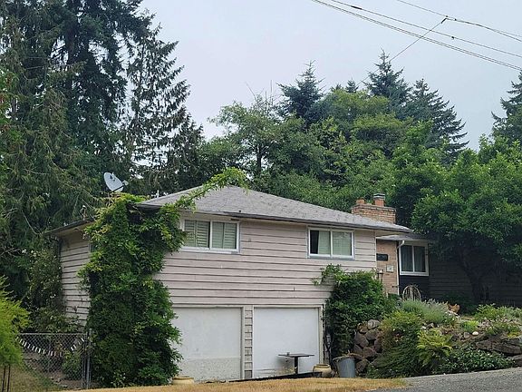 2nd image of 1604 N 203rd Pl