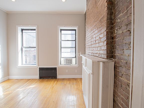 3rd image of 416 W 25th St APT 4RE