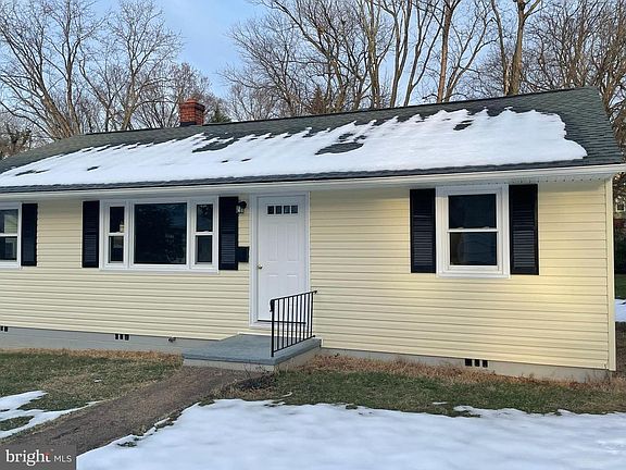 3rd image of 261 Peliso Ave