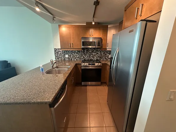 1410 1st St SE #2107, Calgary, AB T2G 5T7