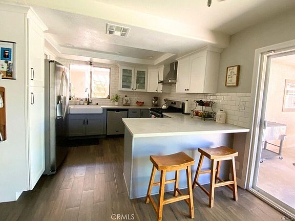 5th image of 102 E Crestview St
