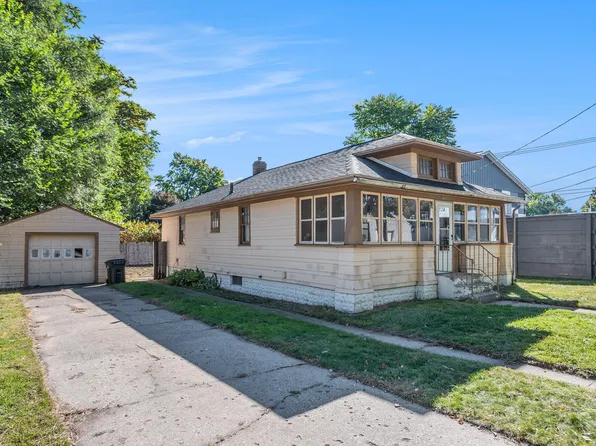 1776 Division St, Muskegon, MI 49441