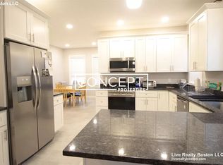 91 Verndale St #2DW, Brookline, MA 02446