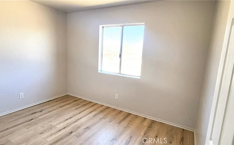6474 Camarilla Ave — Photo 5
