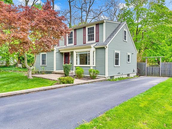 2nd image of 61 Broad Rock Rd