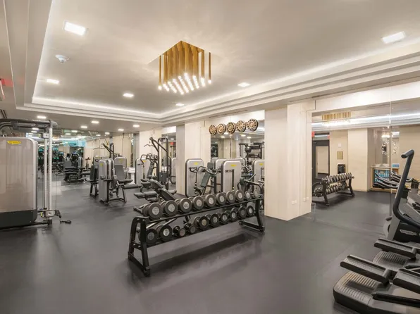 1 Central Park South image 27 of 30