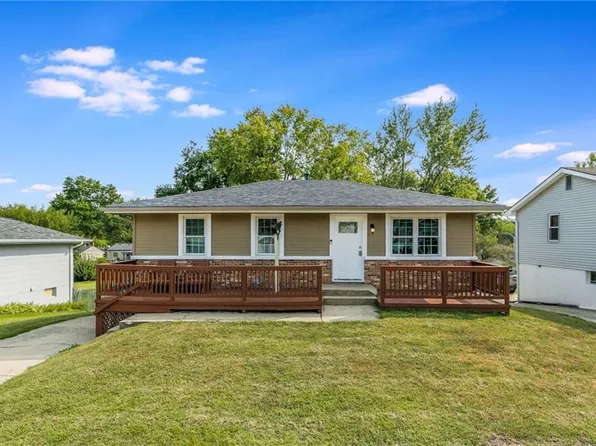 5009 NE 56th Ter, Kansas City, MO 64119