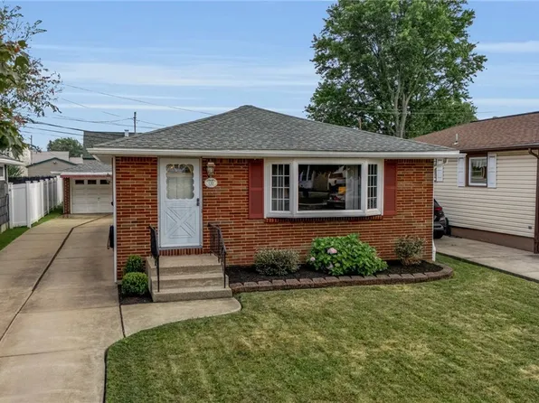 149 Desmond Dr, Tonawanda, NY 14150
