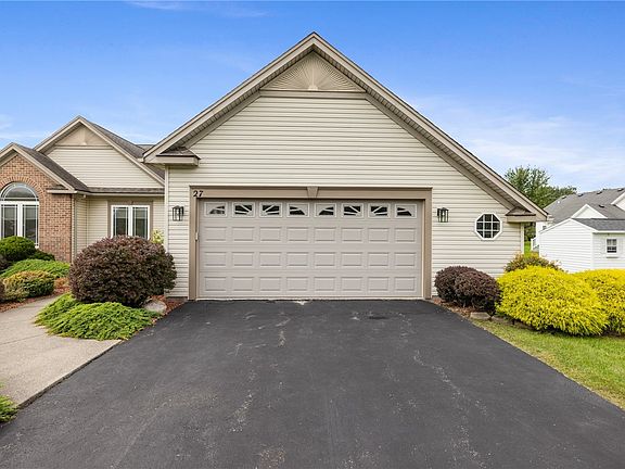 2nd image of 27 Lombardy Cir
