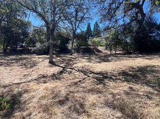 866 Pioneer Dr, Redding, CA 96001