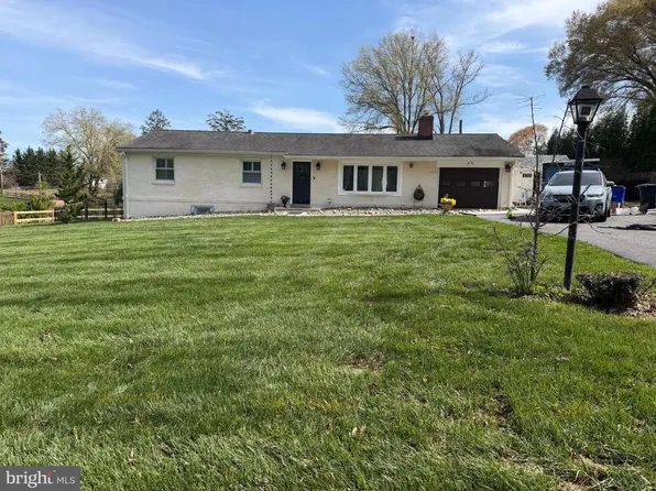 10121 Colonial Dr, Ellicott City, MD 21042