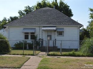 201 N Court Ave, Ellsworth, KS 67439