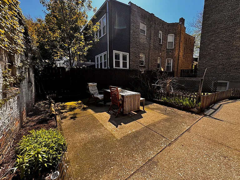 4455 N Maplewood Ave #3 — Photo 15